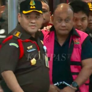 Tidak Cukup 24 Jam Dicopot, Kejagung Tahan Mantan Kepala BGN