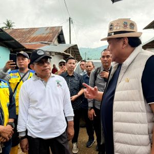 Kunjungi Biau Pasca Banjir, Rahmat Gobel Sampaikan Rasa Empatinya”